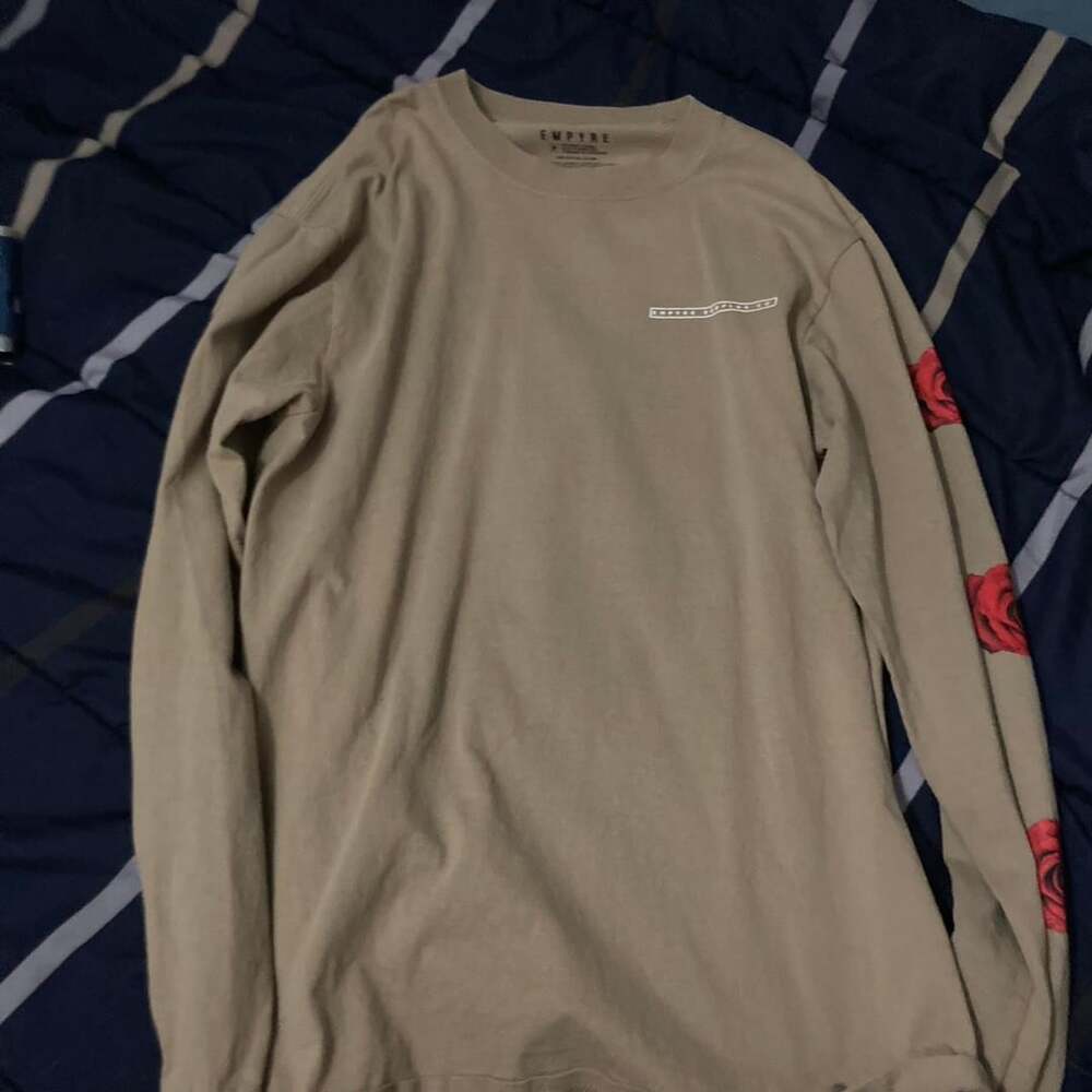 Empyre Rose Long Sleeve T-Shirt Size M Tan